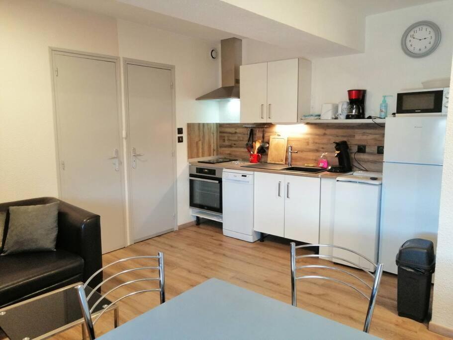Joyeuse, Superbe Appartement D'Environs 30M2. Exteriör bild